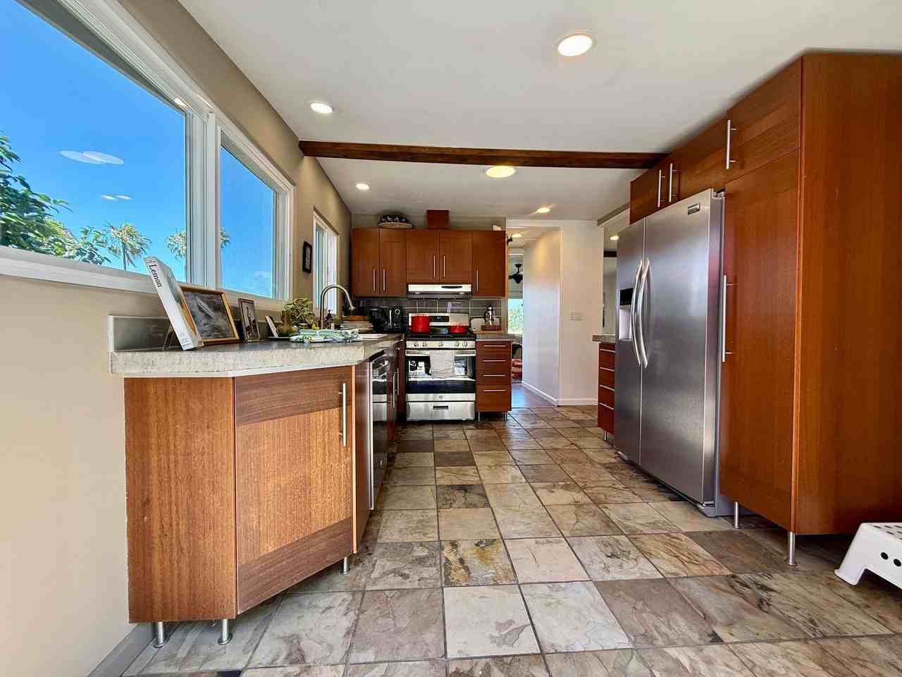 4415 Voltaire St - Photo 2 of 27