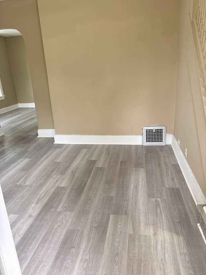 285 Malleable St #1 - Photo 2 of 10