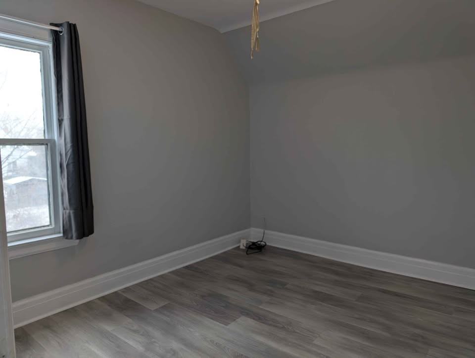 478 Campbell Ave #1 - Photo 5 of 10