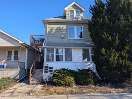 featured image of 826 Ellrose Ave #2