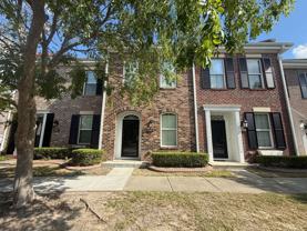 950 Rosencrans Ln #F - Photo 1 of 1