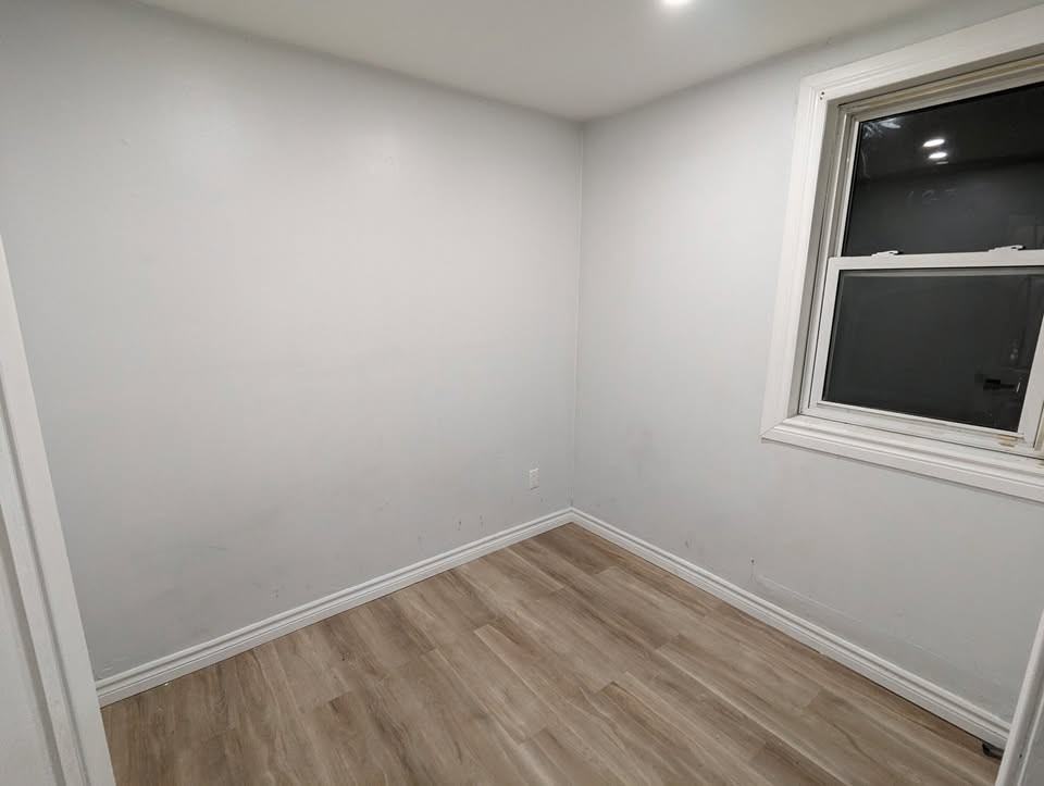 972 Langlois Ave #5 - Photo 2 of 10