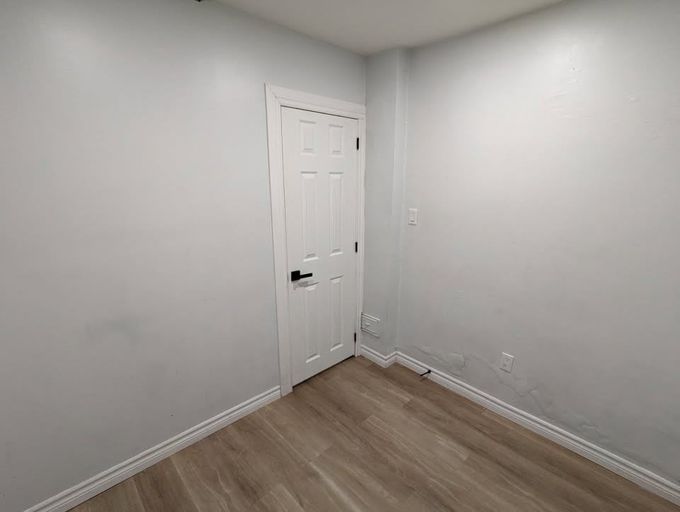 972 Langlois Ave #5 - Photo 6 of 10