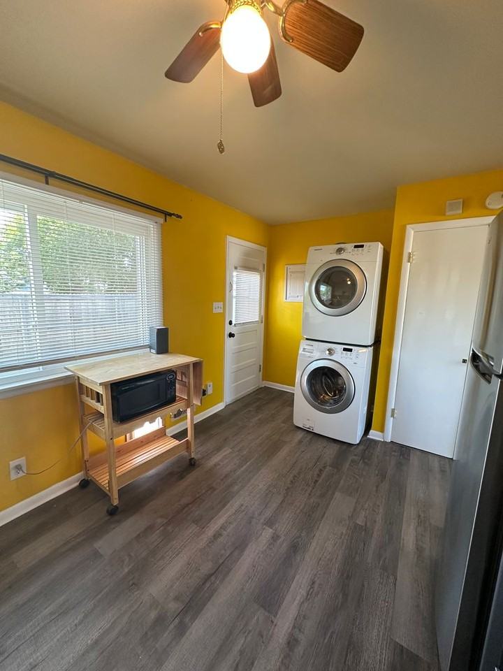 404 10th St - Photo 5 of 13