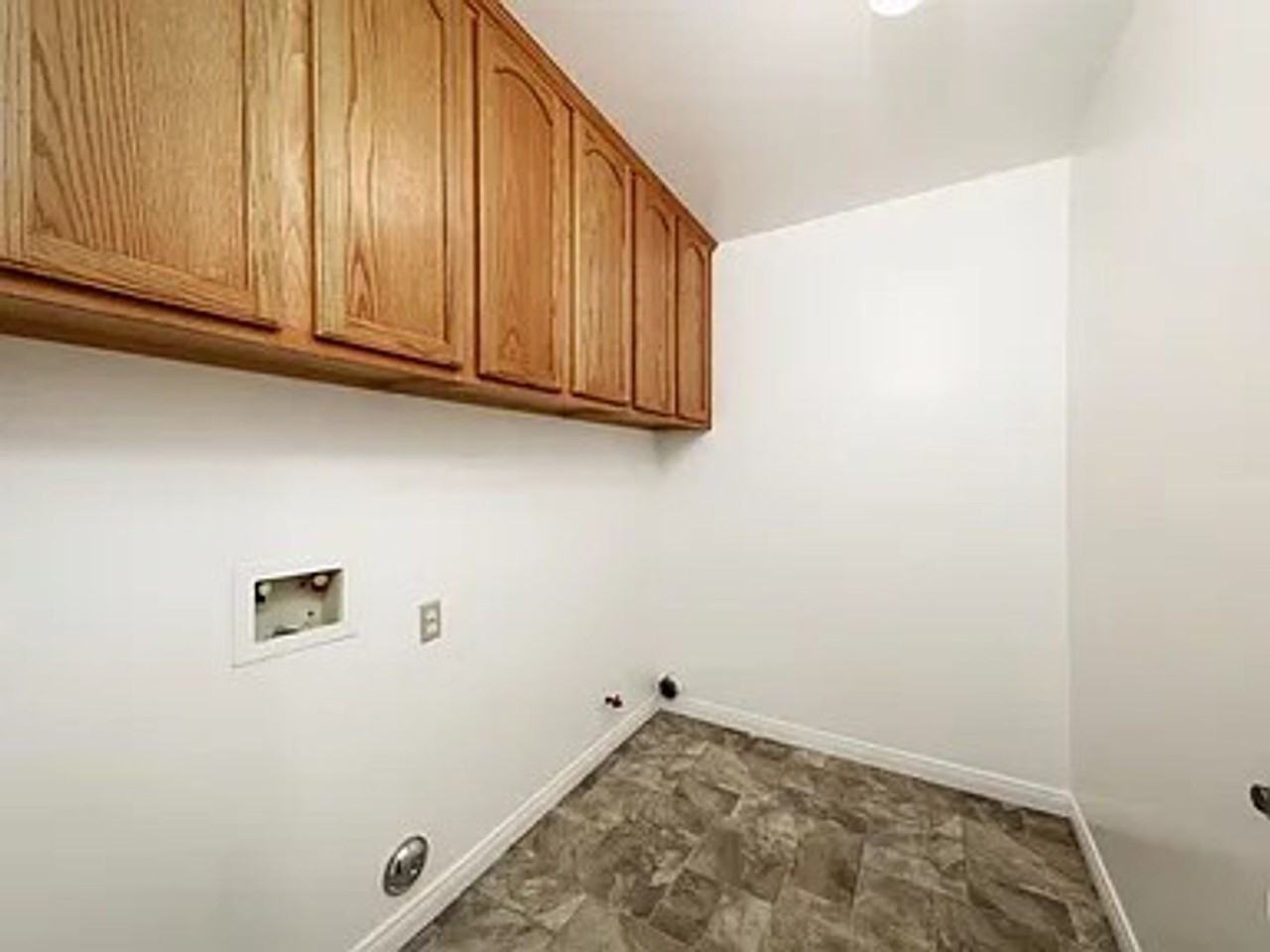 5506 Leeward Point Dr - Photo 6 of 13