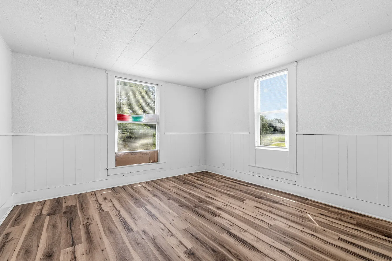 1010 West 2nd StreetUnit #1 - Photo 5 of 18