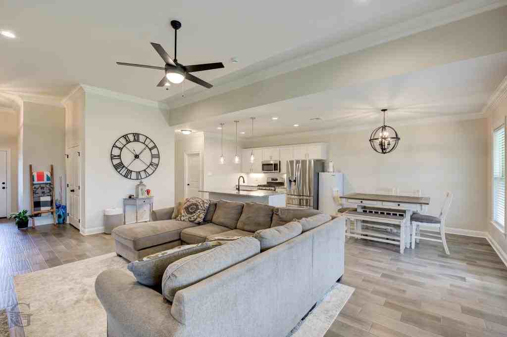 447 N Lost River Dr - Photo 5 of 16