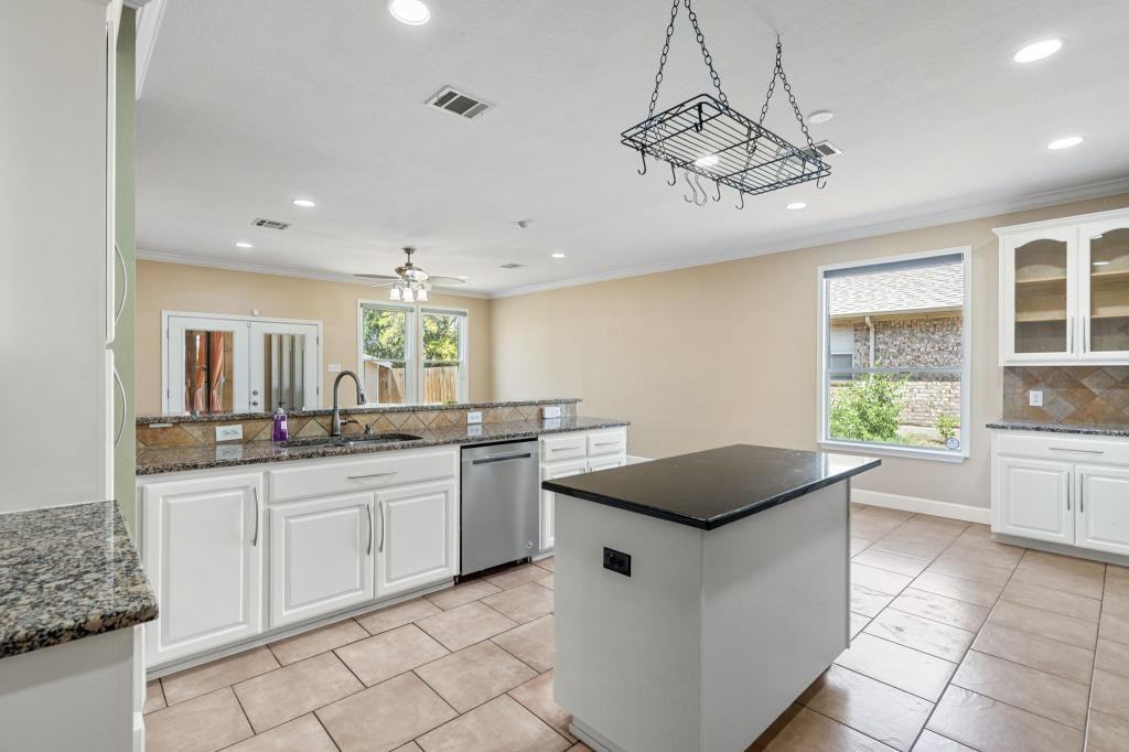 108 Colt Loop - Photo 6 of 45