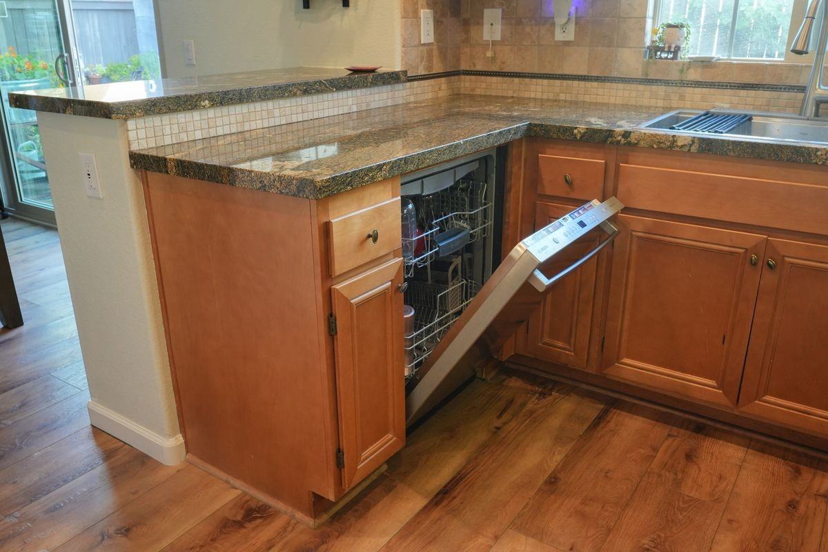 2649 Bellezza Dr - Photo 7 of 36