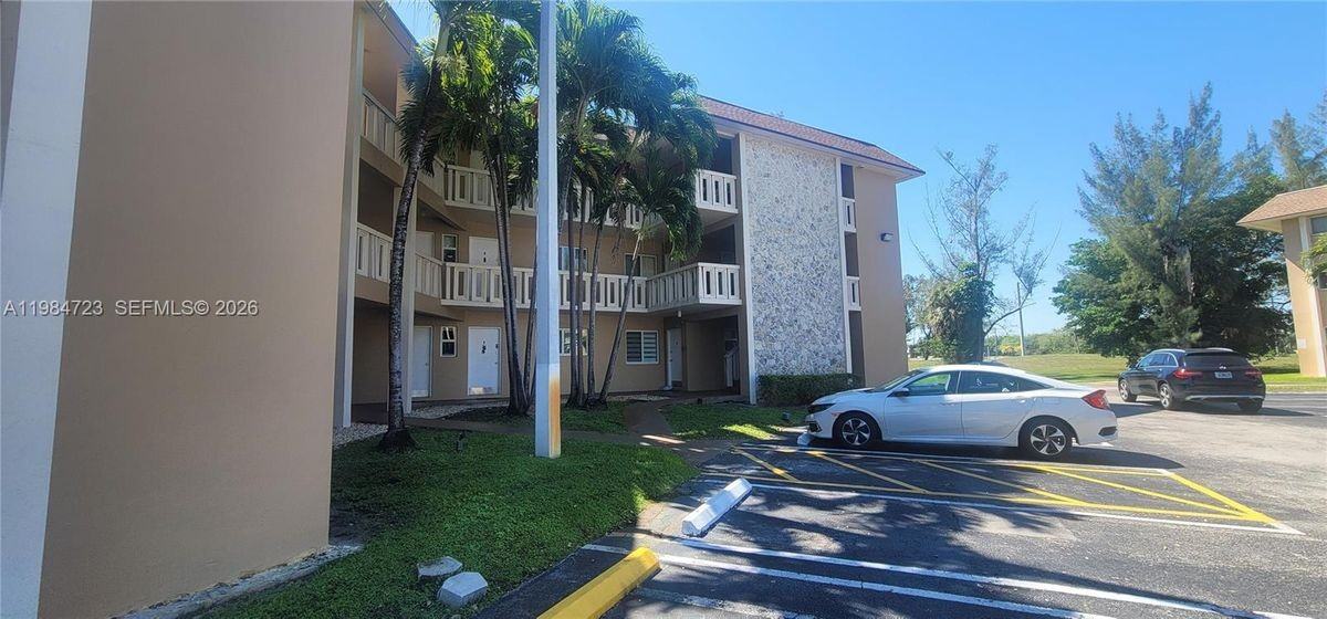 7430 Miami Lakes Dr - Photo 2 of 19