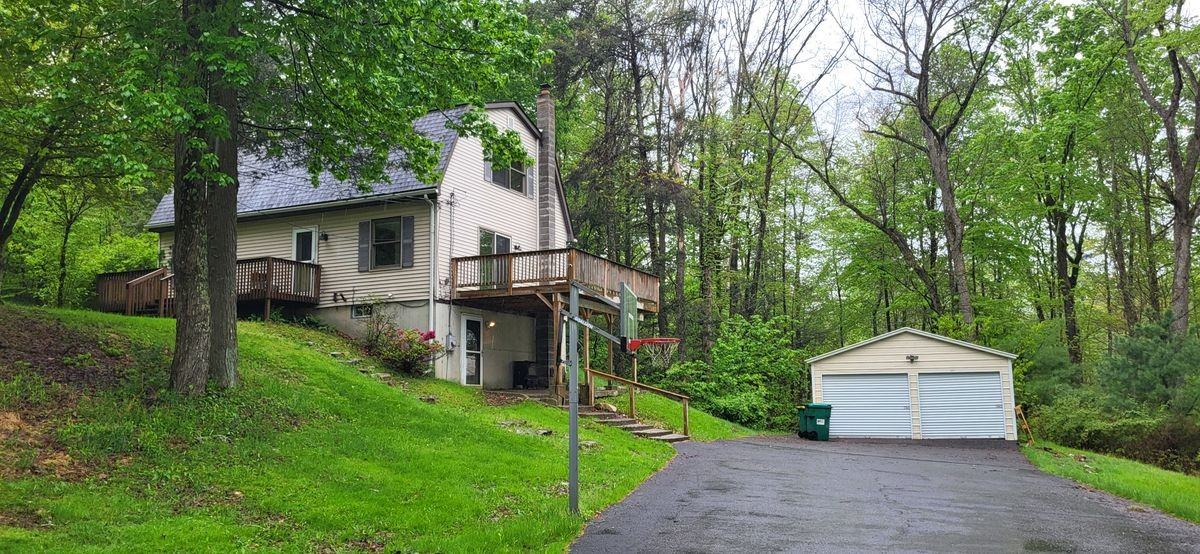 45 Laurel Hollow Est - Photo 2 of 18