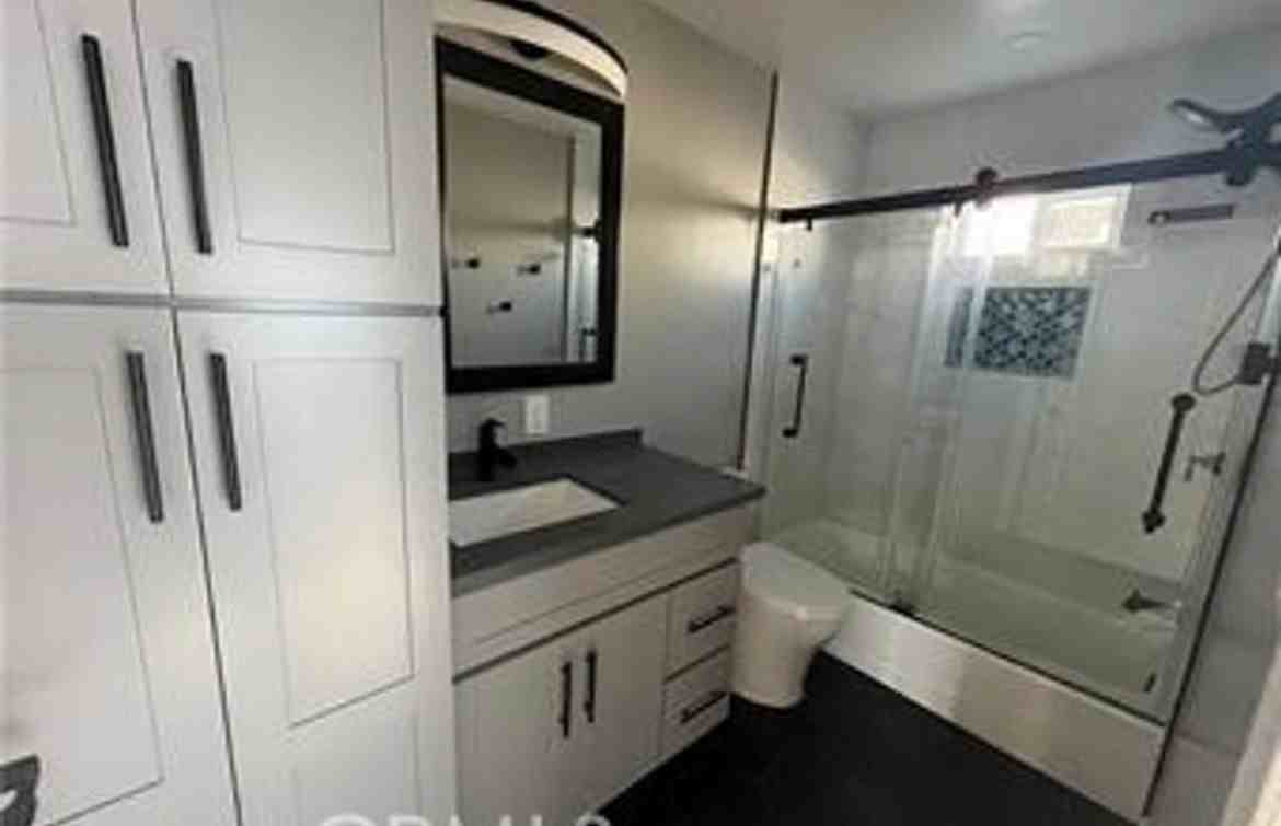 16416 Brighton Ave - Photo 4 of 6