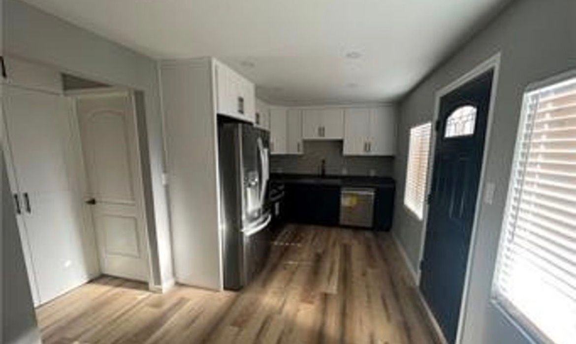 16416 Brighton Ave - Photo 5 of 6