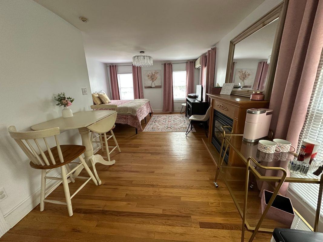 122 Pulteney St - Photo 3 of 9