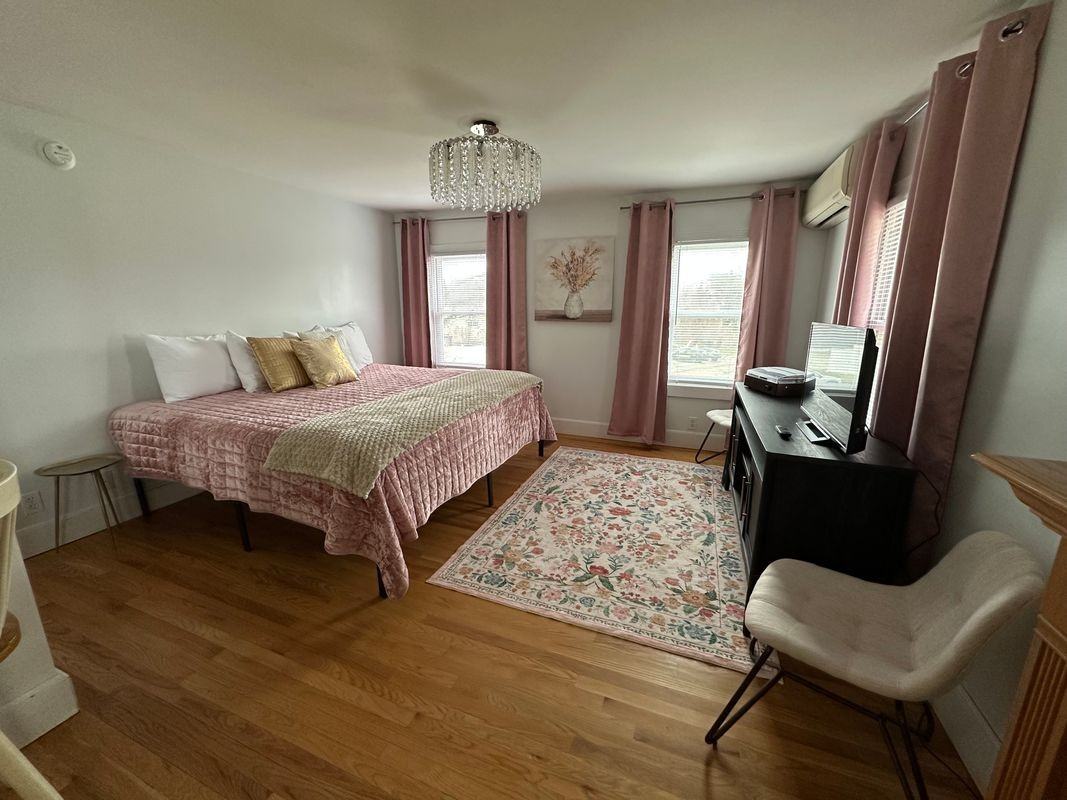 122 Pulteney St - Photo 5 of 9