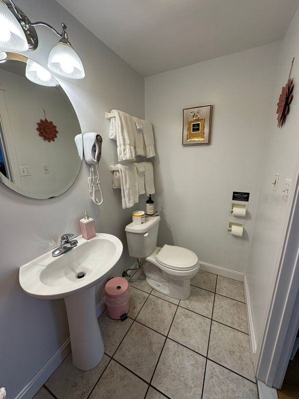 122 Pulteney St - Photo 7 of 9