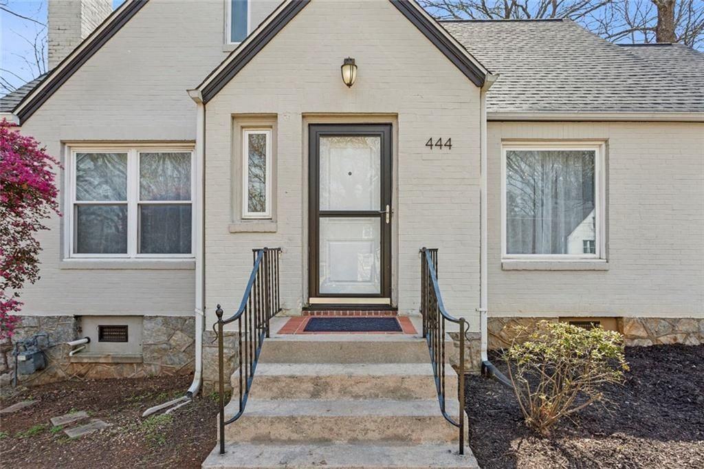 444 Shannon Dr Sw - Photo 3 of 21