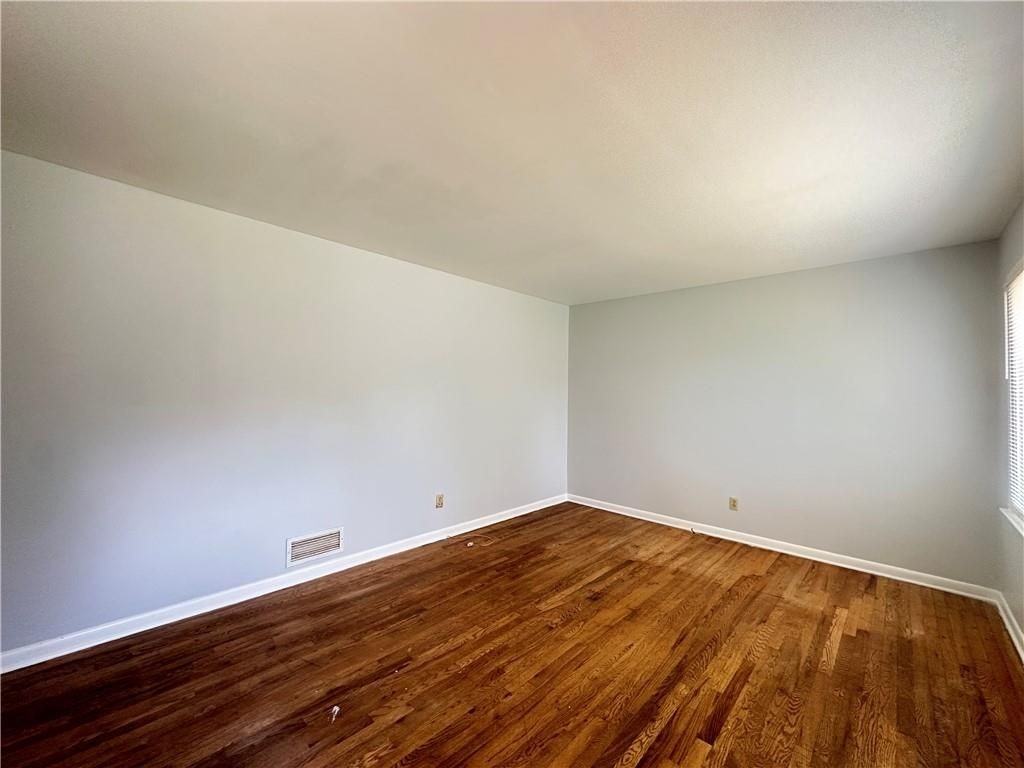 967 Pine Roc Dr - Photo 2 of 15