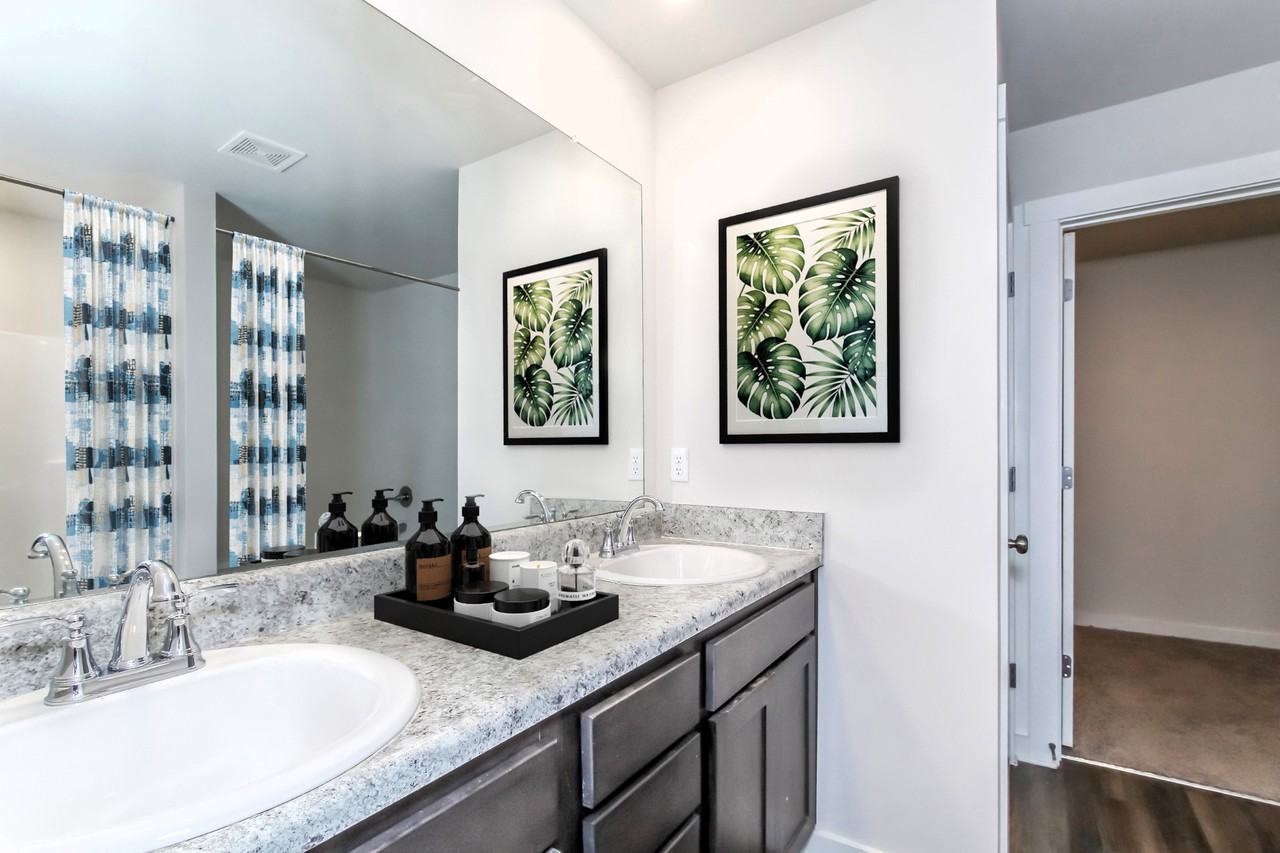 504 The Heights Ln - Photo 6 of 16