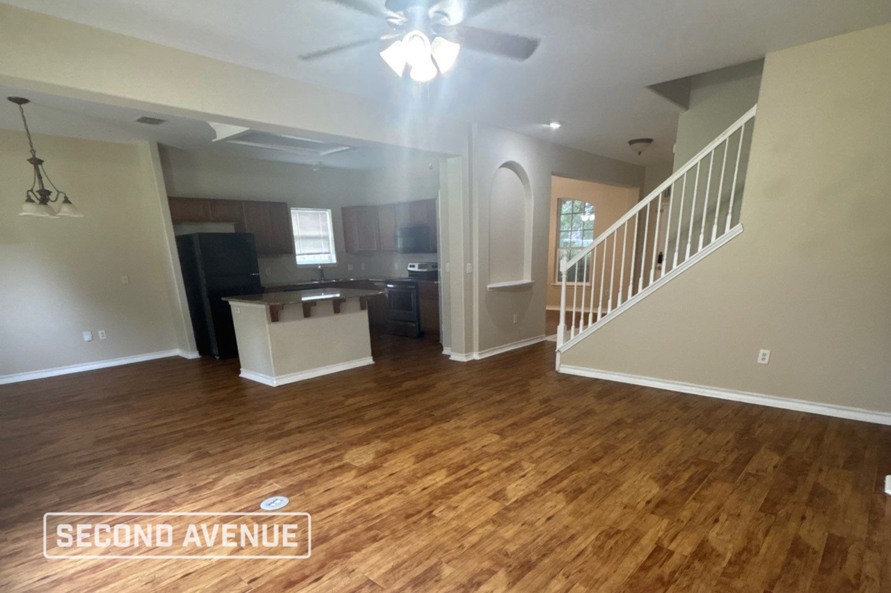 7030 Saar Ct - Photo 6 of 19