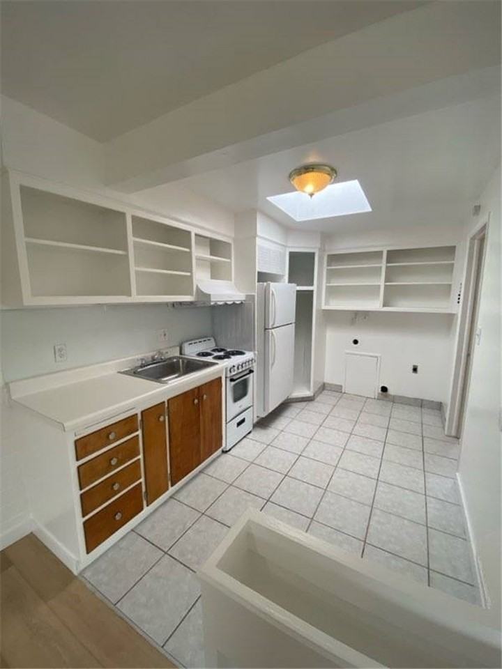 1160 S Denver St #B - Photo 5 of 9