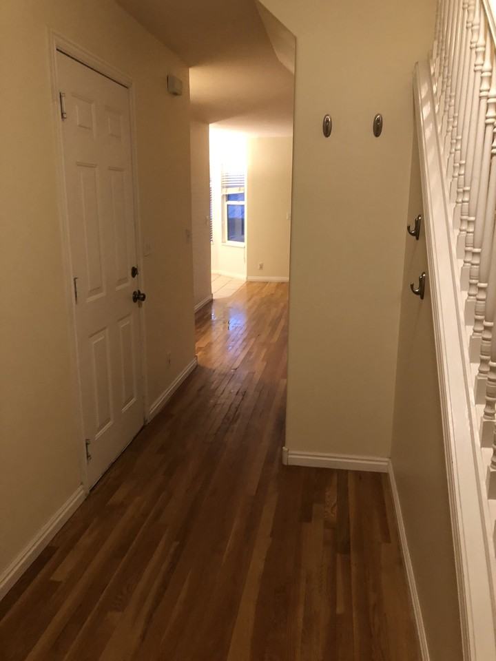 257 N Bliss Ct - Photo 3 of 15