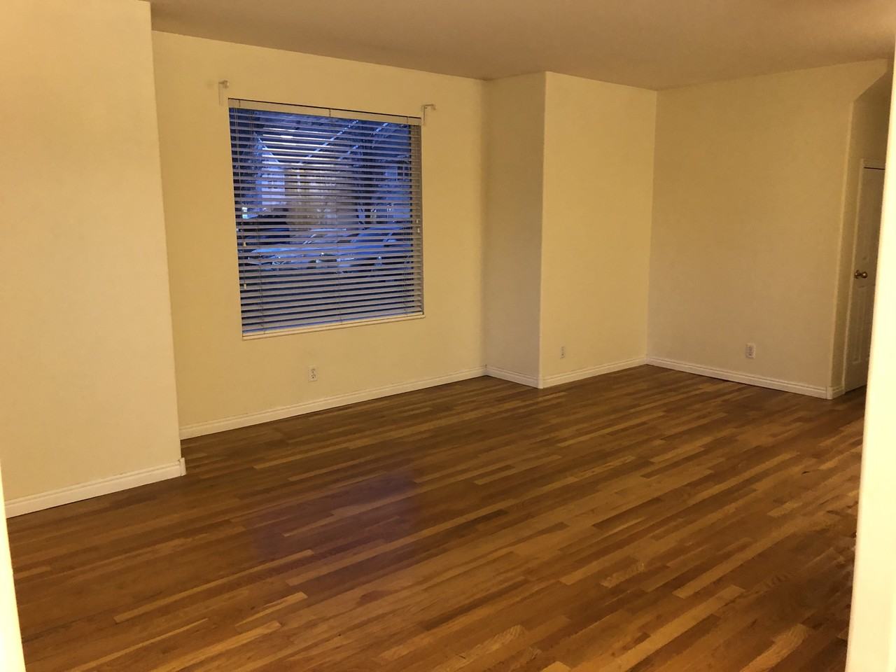 257 N Bliss Ct - Photo 4 of 15