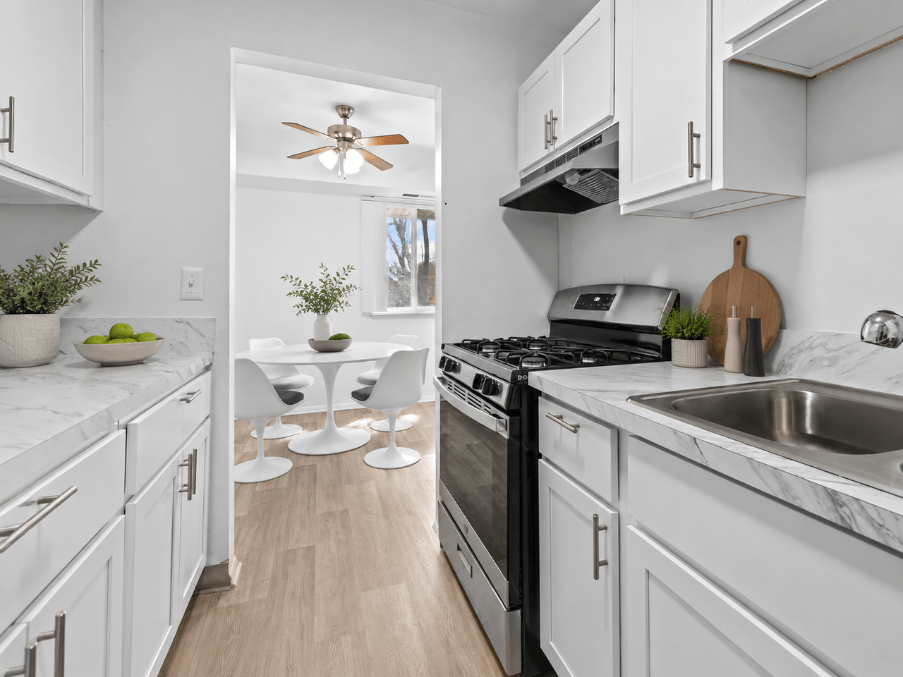 Six Trails Apartments - Photo 2 of 33