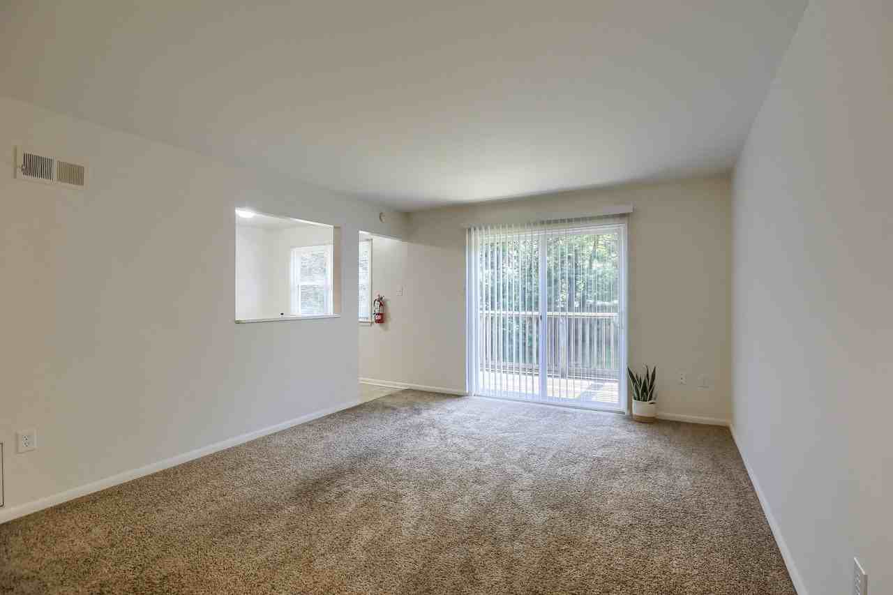 York Bonneview Apartments - Photo 4 of 12