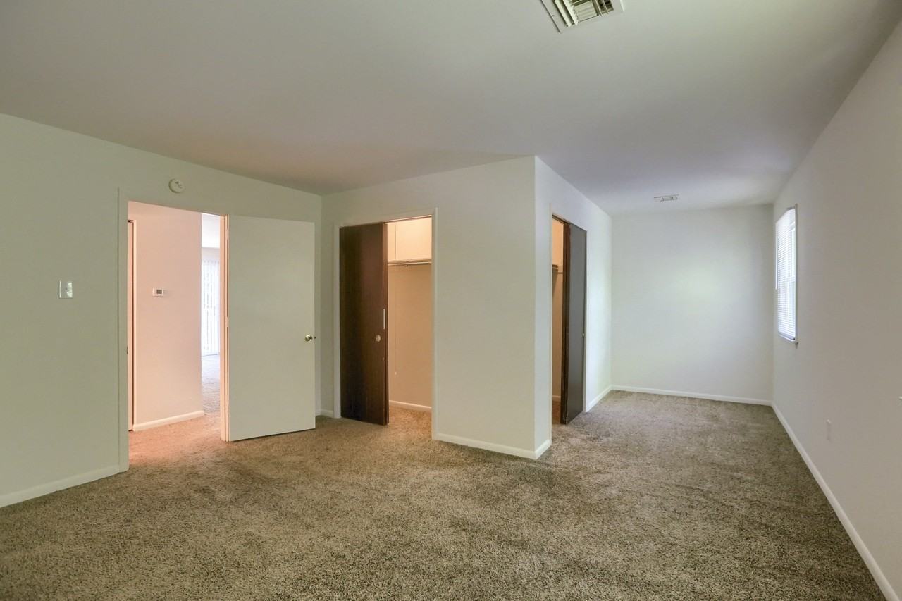 York Bonneview Apartments - Photo 7 of 12