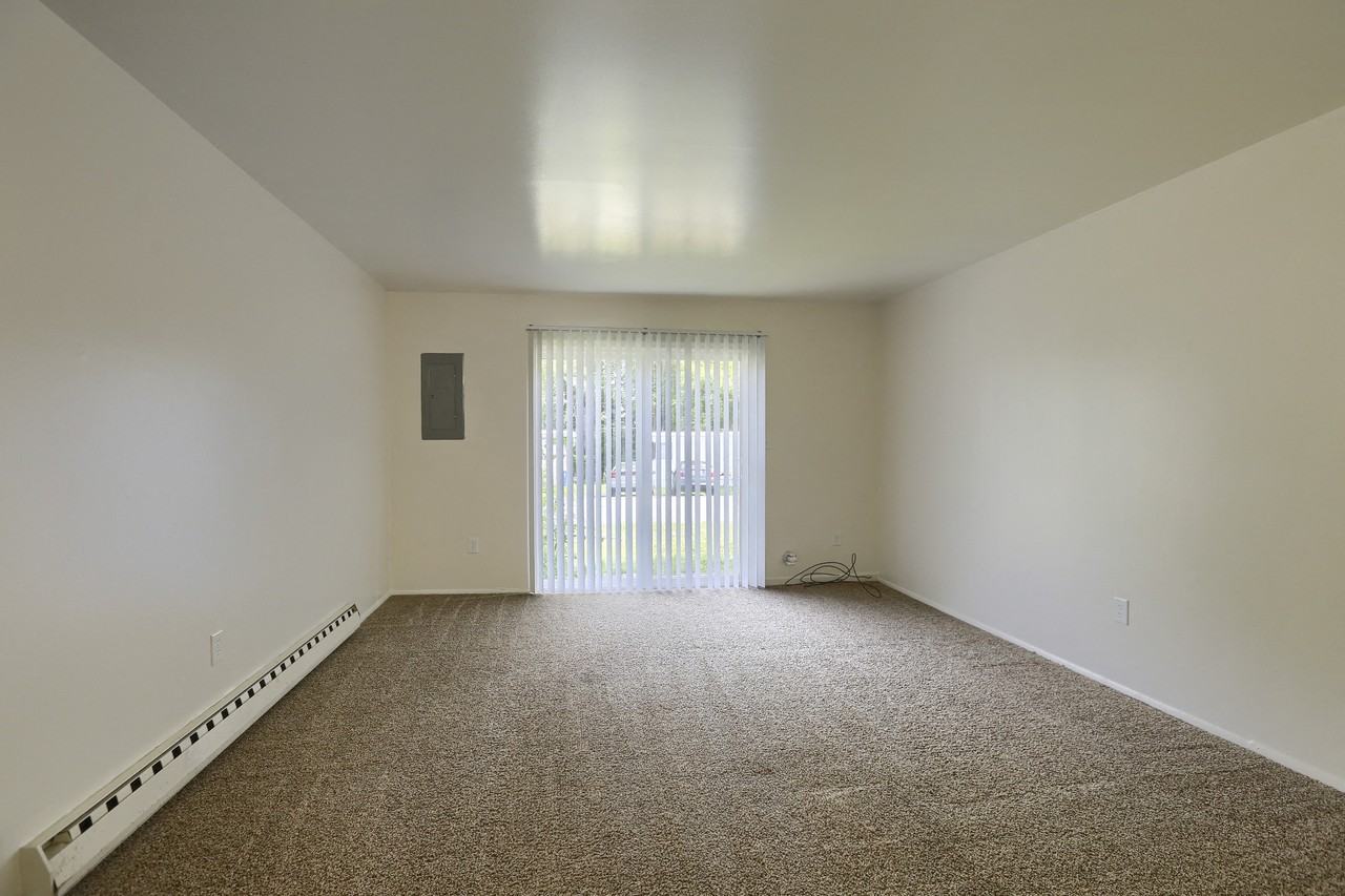 Apartments at Regent Drive - Photo 6 of 21