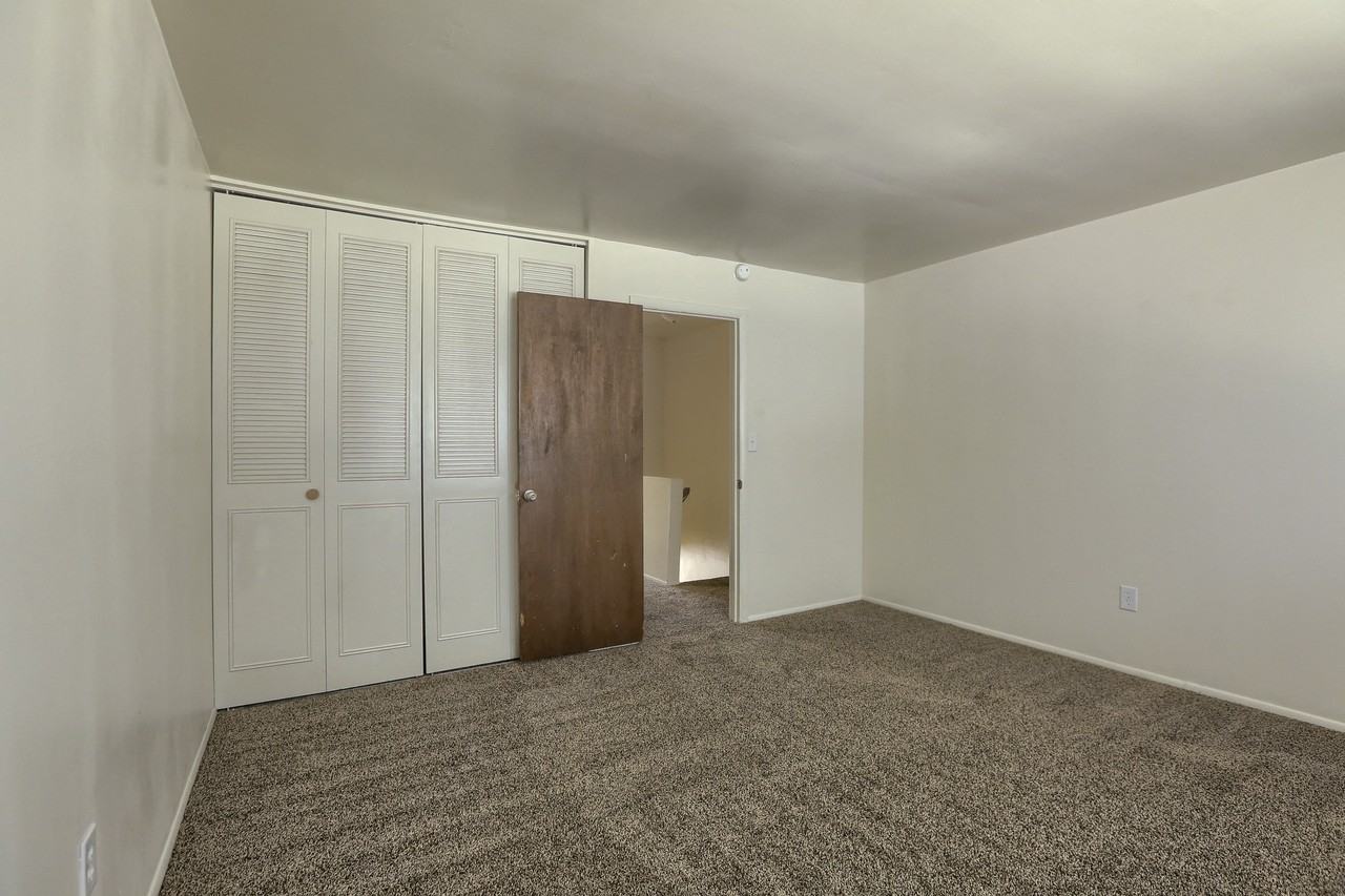 Apartments at Regent Drive - Photo 7 of 21