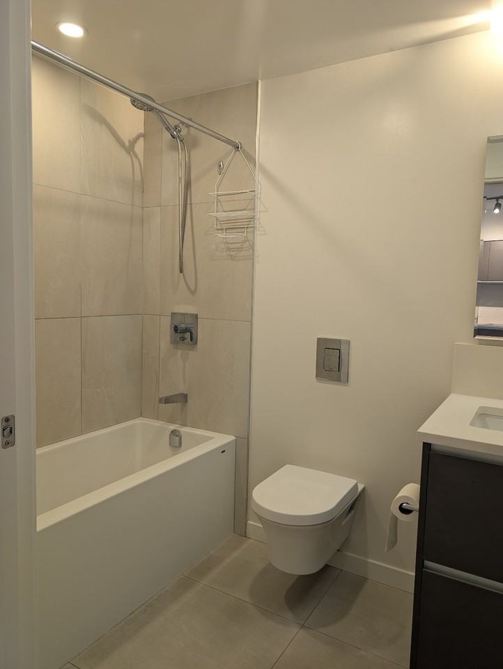 180 East 2nd Avenue #1021 - Photo 7 of 13