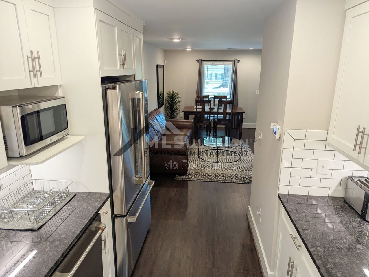 144 E Tryon St #5 - Photo 5 of 18