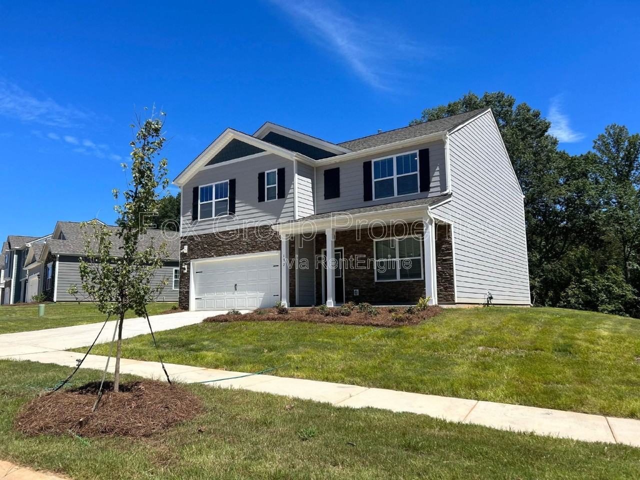 132 Scotsway Ct - Photo 3 of 35