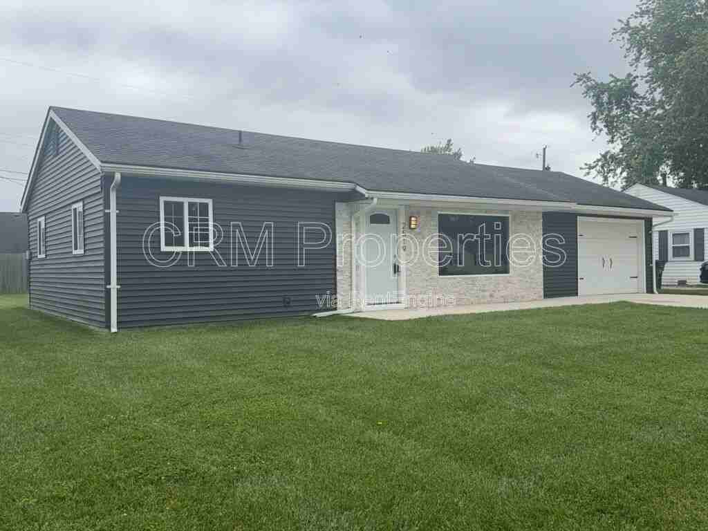 2519 Wickersham Dr S - Photo 2 of 31