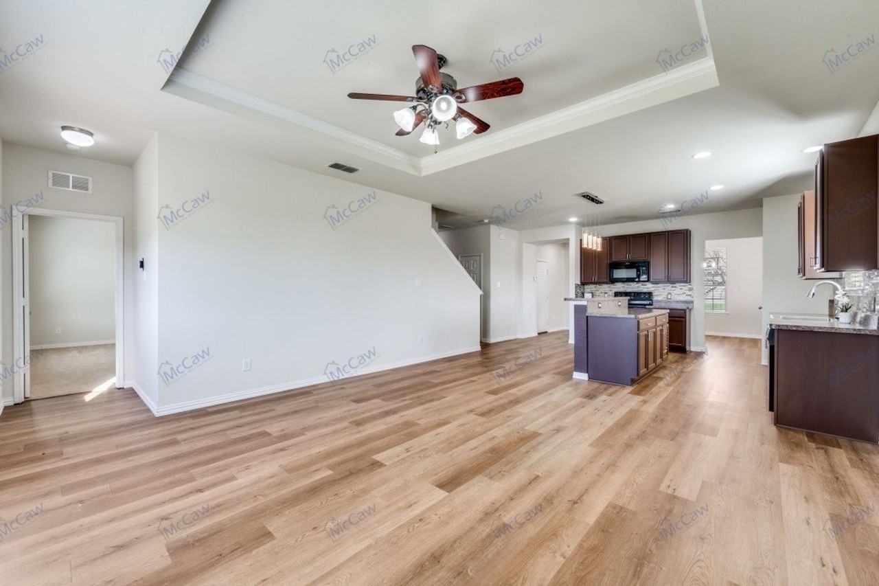 1516 Abby Creek Dr - Photo 5 of 26
