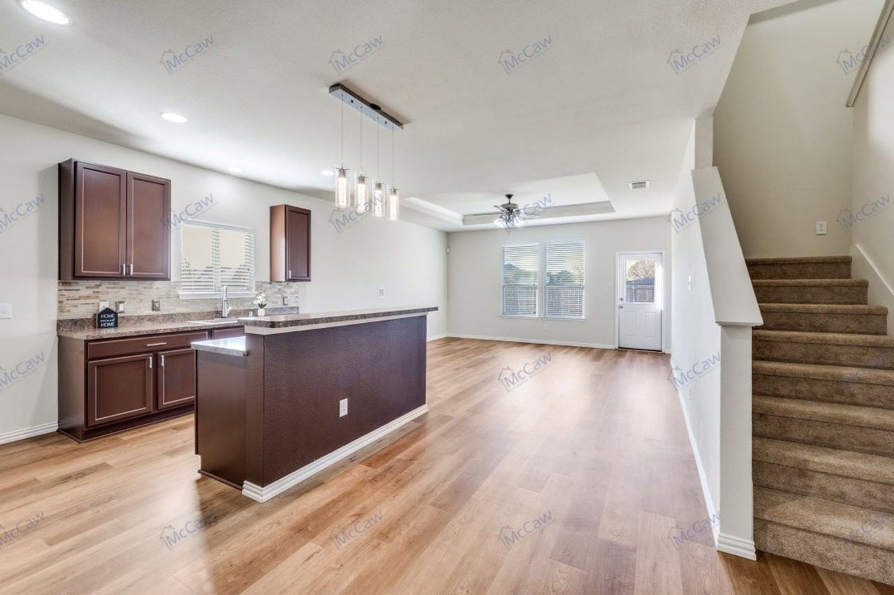 1516 Abby Creek Dr - Photo 6 of 26