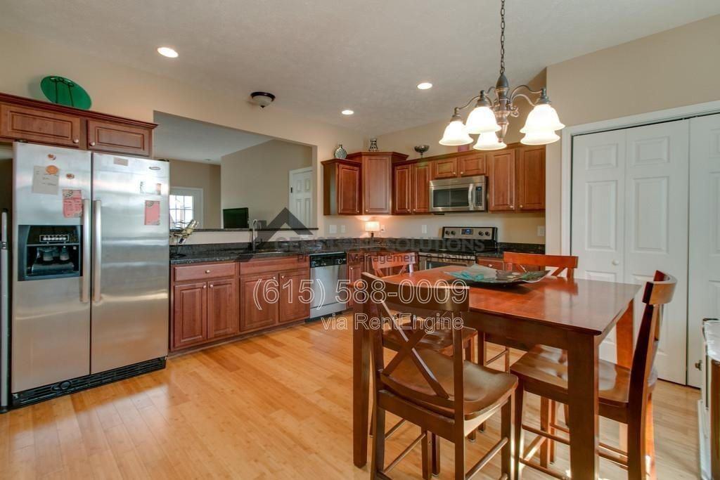 921 Spence Enclave Ct - Photo 4 of 12
