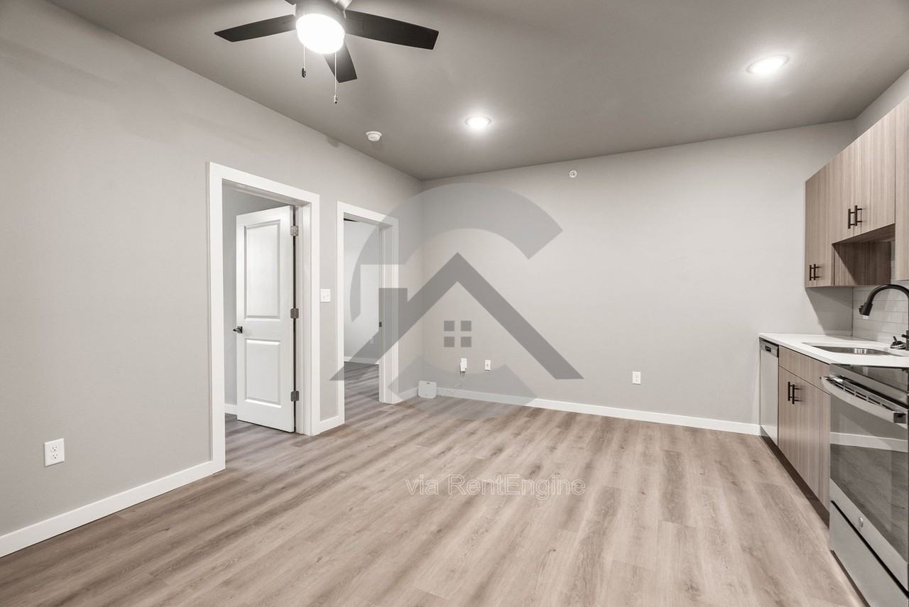 401 N Independence Ave #204 - Photo 2 of 11