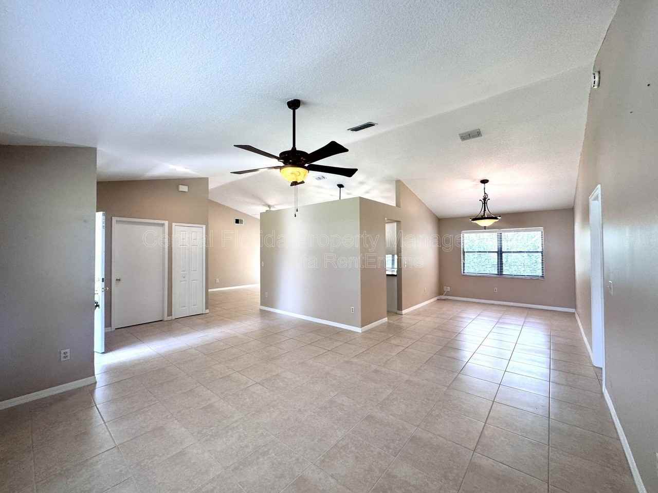 5130 Sun Palm Dr - Photo 2 of 25