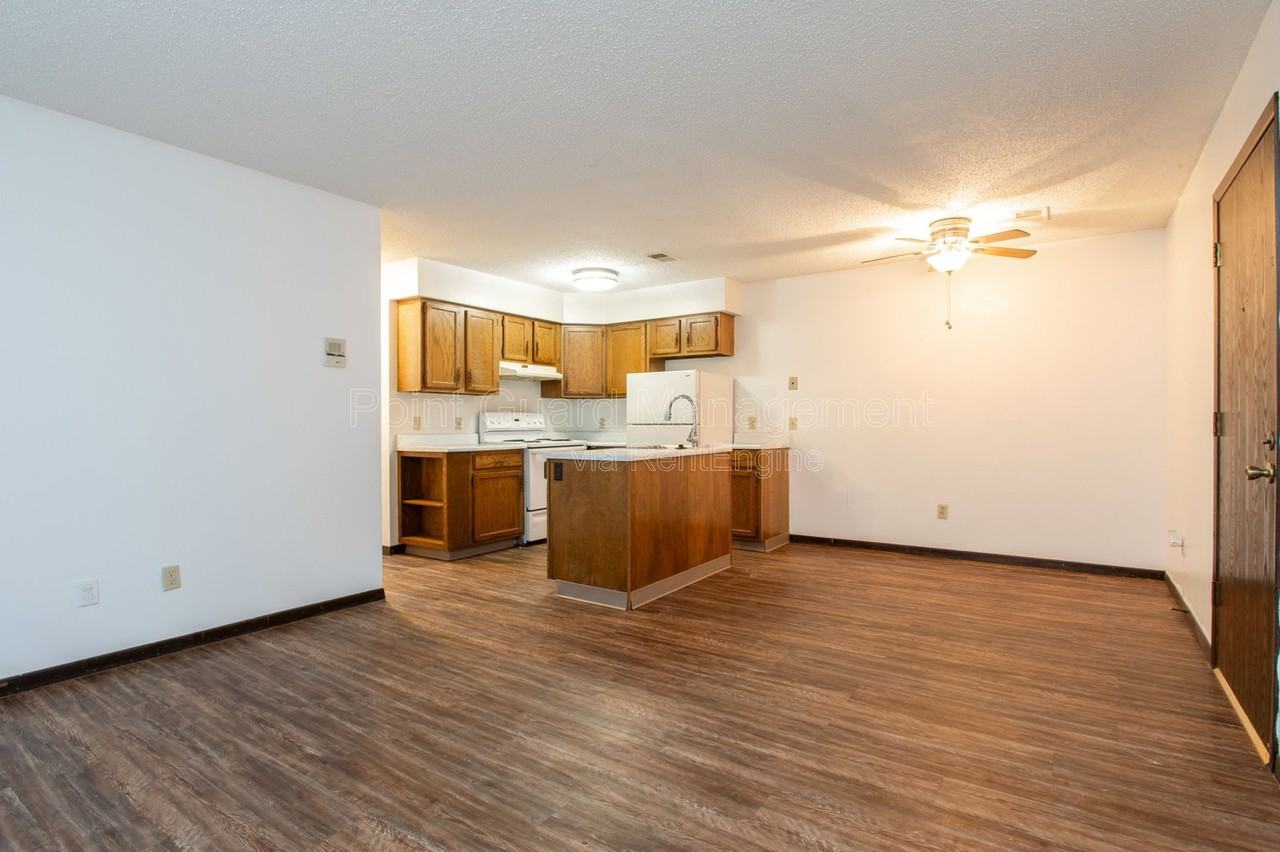 844 N Waco Ave #A205