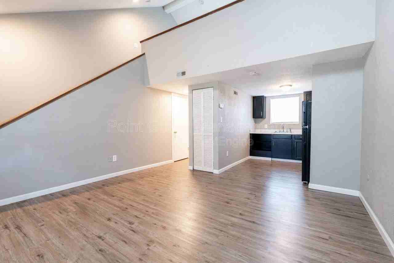 3040 N Arkansas Ave #3 - Photo 2 of 30