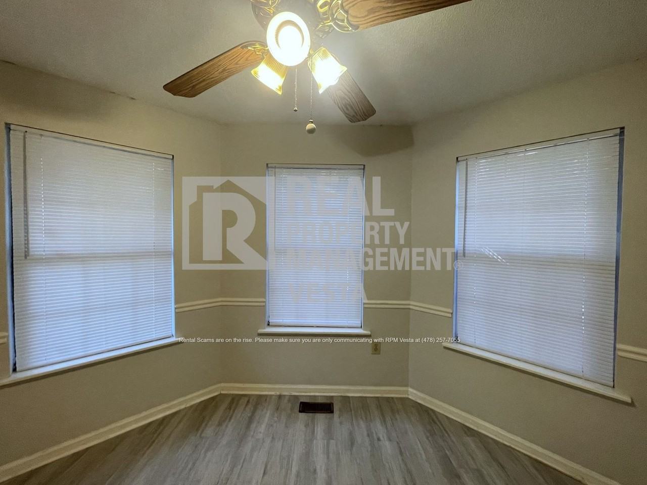 1100 Will Scarlet Way - Photo 6 of 16