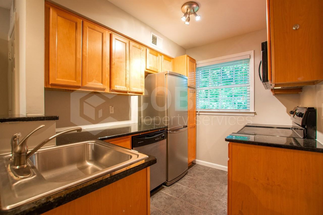 190 Kirkwood Rd Ne #E1 - Photo 5 of 21