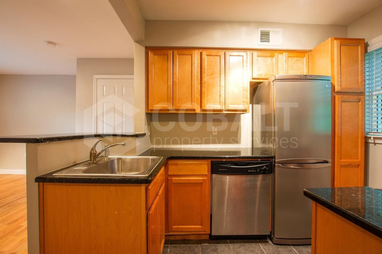 190 Kirkwood Rd Ne #E1 - Photo 6 of 21