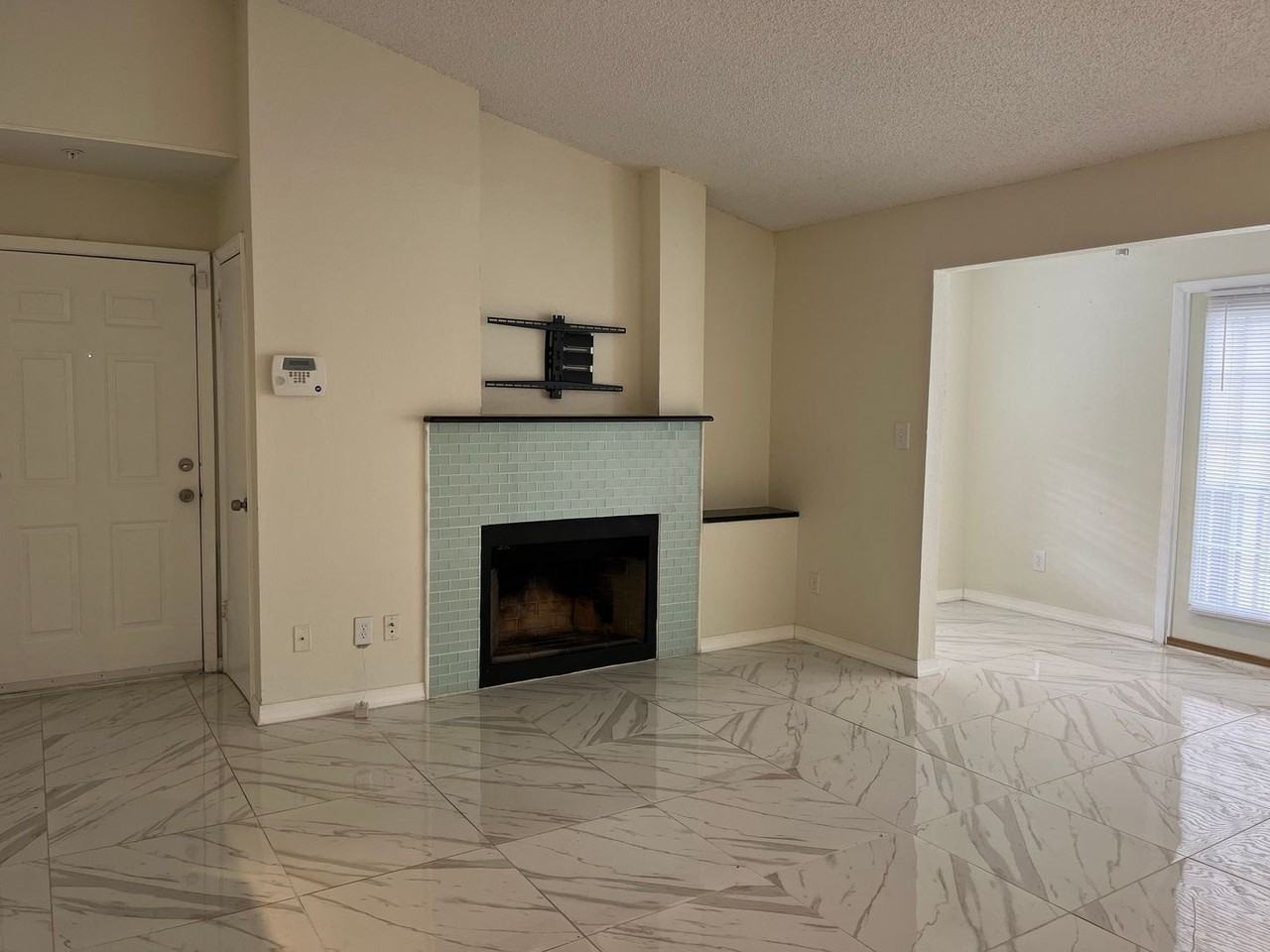 232 Afton Sq #201 - Photo 3 of 30