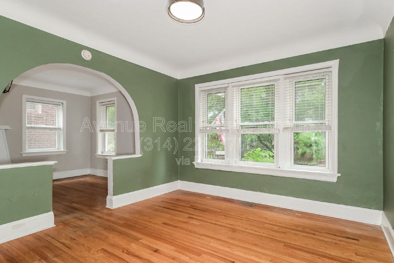 5970 Wanda Ave - Photo 4 of 15