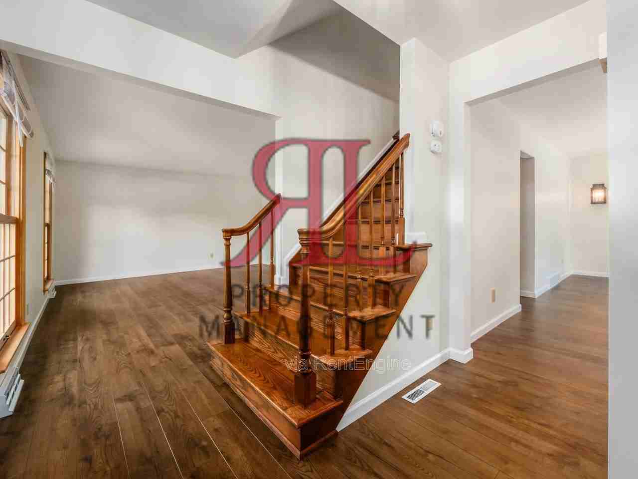 1627 Keats Ct - Photo 5 of 37