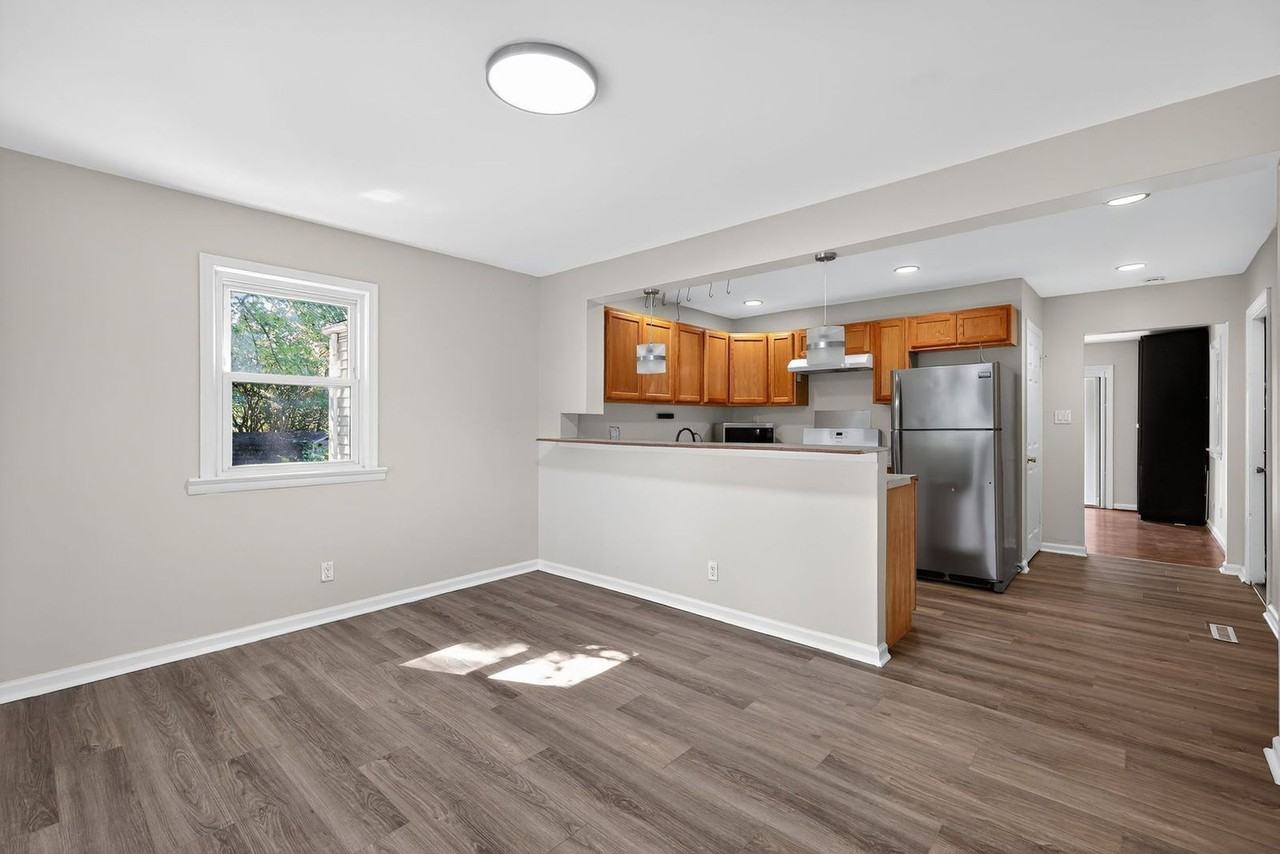 9621 Narragansett Pkwy - Photo 3 of 15